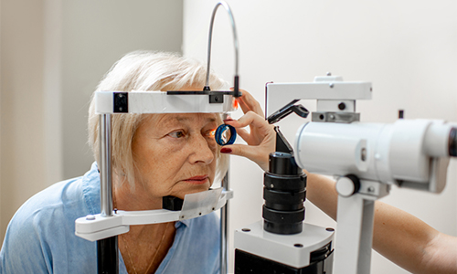 oftalmologos cerca de la napoles